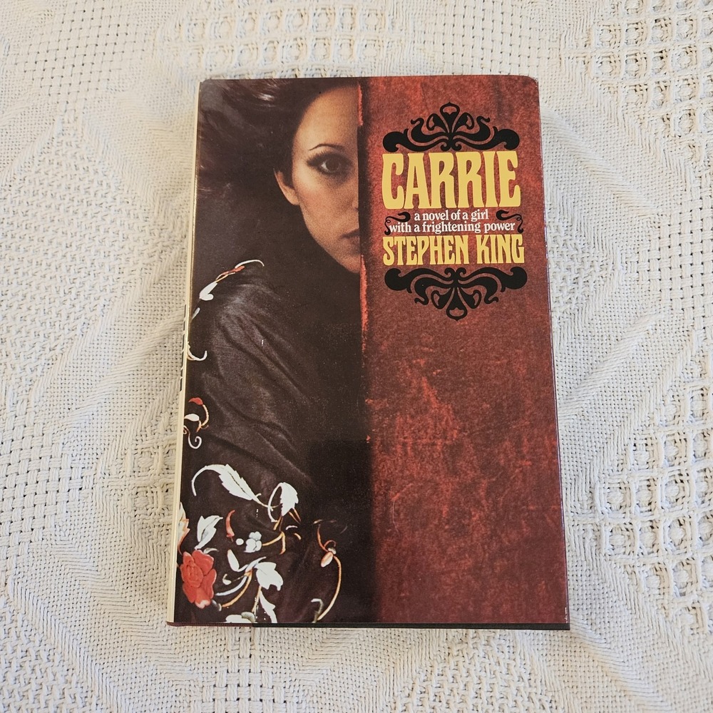 Stephen King Carrie 1974 Doubleday Early Ed Hardcover Novel Pre Owned EUC